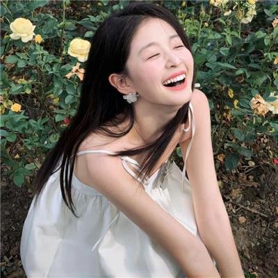 远看是蔚蓝的春天